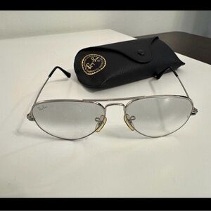 Ray-Ban RB3025 aviators with case